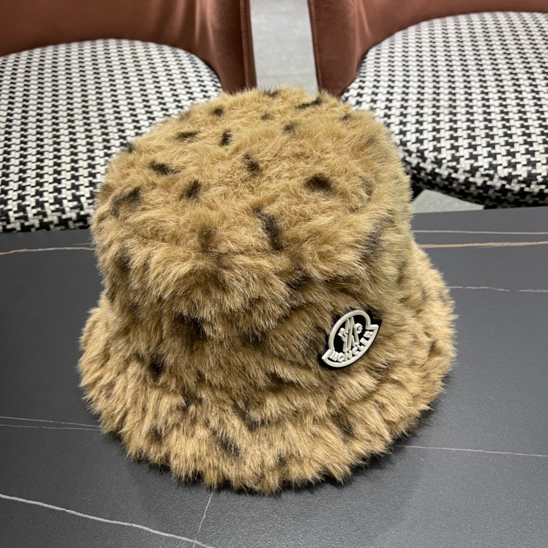 （蒙囗MONCLER】2024秋冬款毛绒绒保暖甜美可爱毛绒渔夫