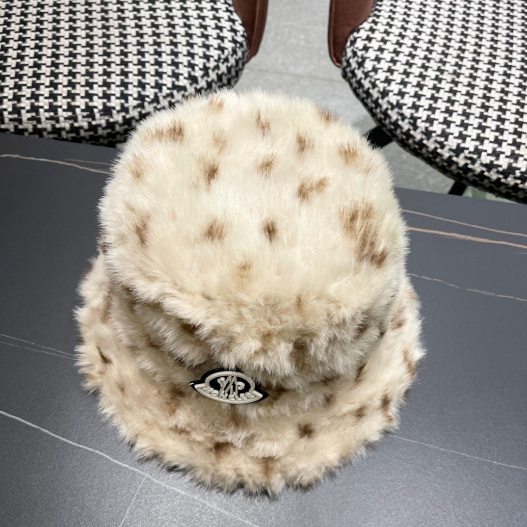 （蒙囗MONCLER】2024秋冬款毛绒绒保暖甜美可爱毛绒渔夫