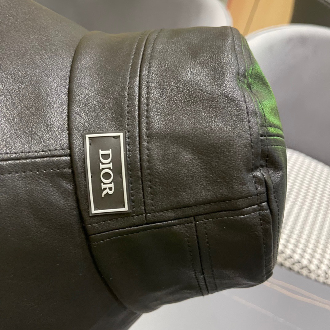 Dior 迪奥 早秋2024新款牛皮渔夫帽，精致純也格调很有感觉，很酷很时尚，质量超赞