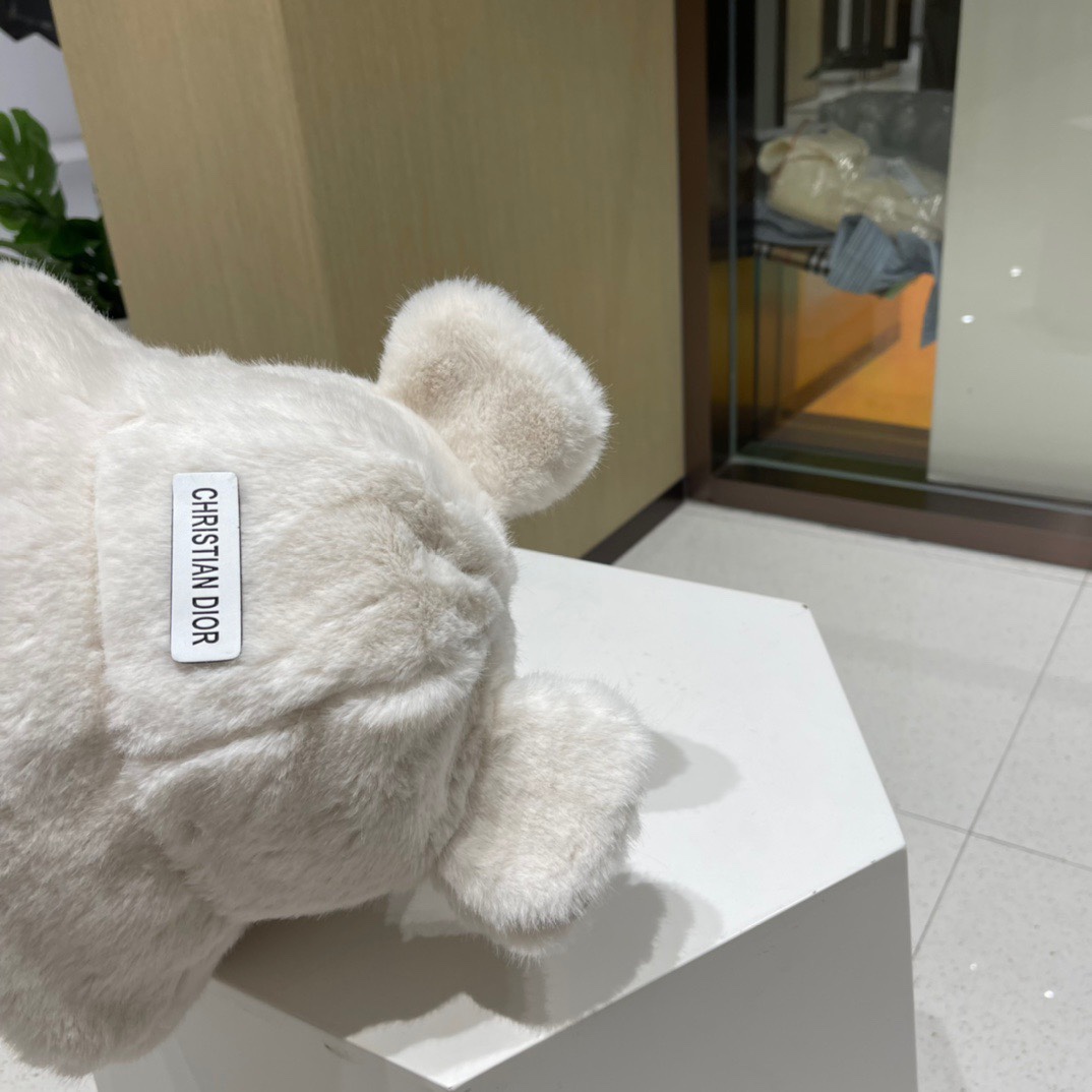DIOR迪奥 毛茸茸渔夫帽冬天可爱小熊耳朵毛毛绒绒秋冬季百搭盆帽帽子冬款女