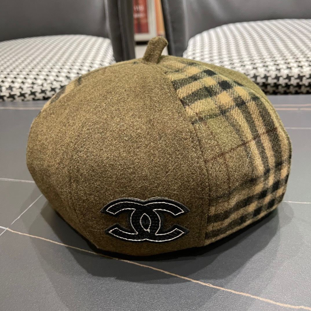  Chanel 香奈儿秋冬新款贝雷帽羊毛面料更显高级 除了好看，没其他缺点！高颜值在线！
亲！拼手速的时