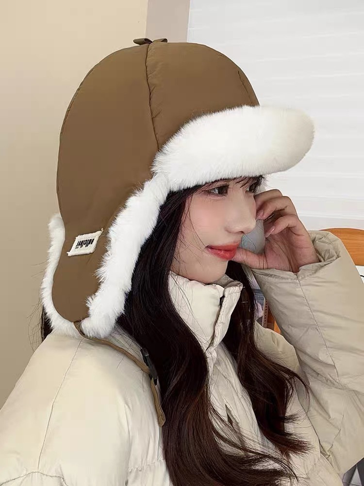 。Balenciaga 巴黎世家logo 新款羽绒雷锋帽，秋冬保暖必备神器 简单保暖