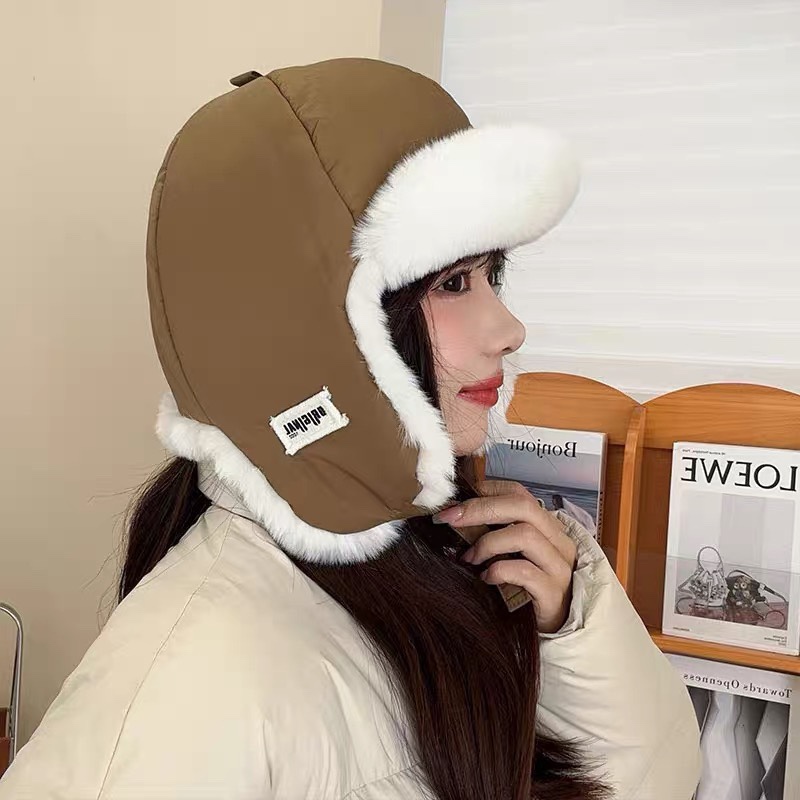 。Balenciaga 巴黎世家logo 新款羽绒雷锋帽，秋冬保暖必备神器 简单保暖