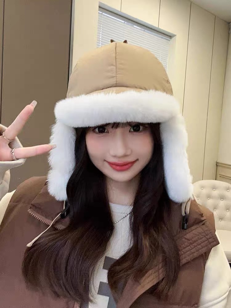 。Balenciaga 巴黎世家logo 新款羽绒雷锋帽，秋冬保暖必备神器 简单保暖