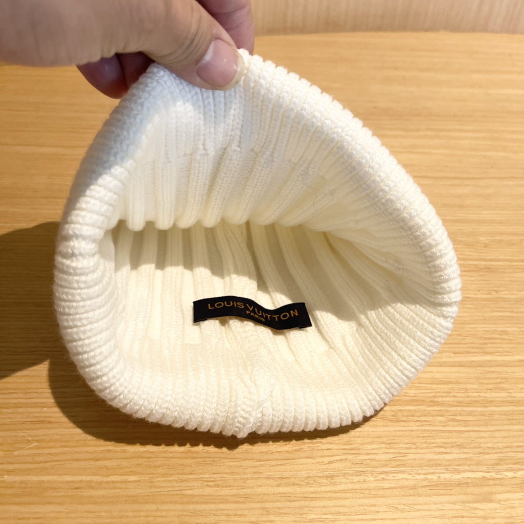 lv路易威登拼色毛线帽子女冬天时尚保暖潮流出街户外护耳针织帽