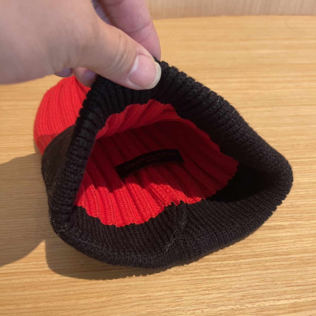 lv路易威登拼色毛线帽子女冬天时尚保暖潮流出街户外护耳针织帽