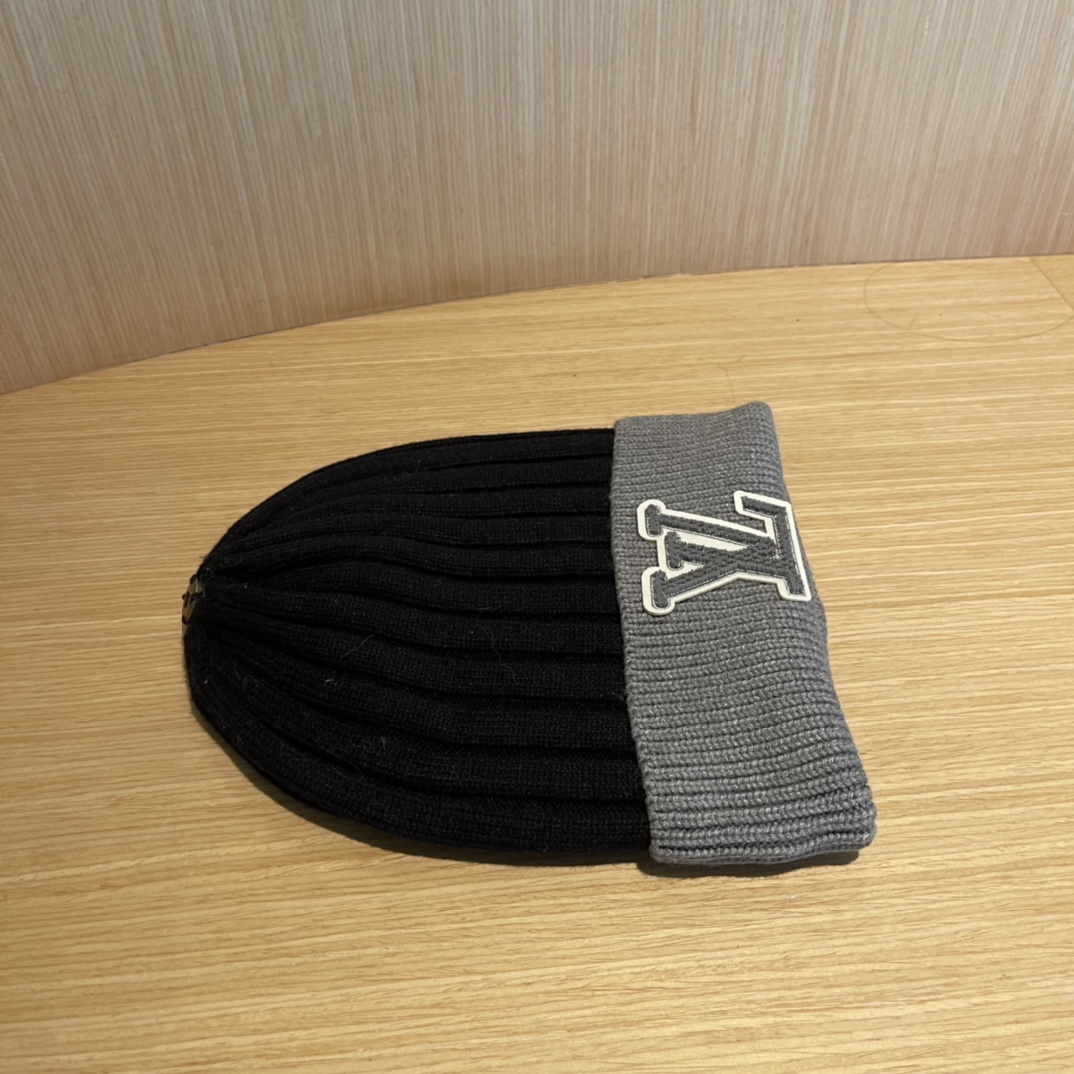 lv路易威登拼色毛线帽子女冬天时尚保暖潮流出街户外护耳针织帽