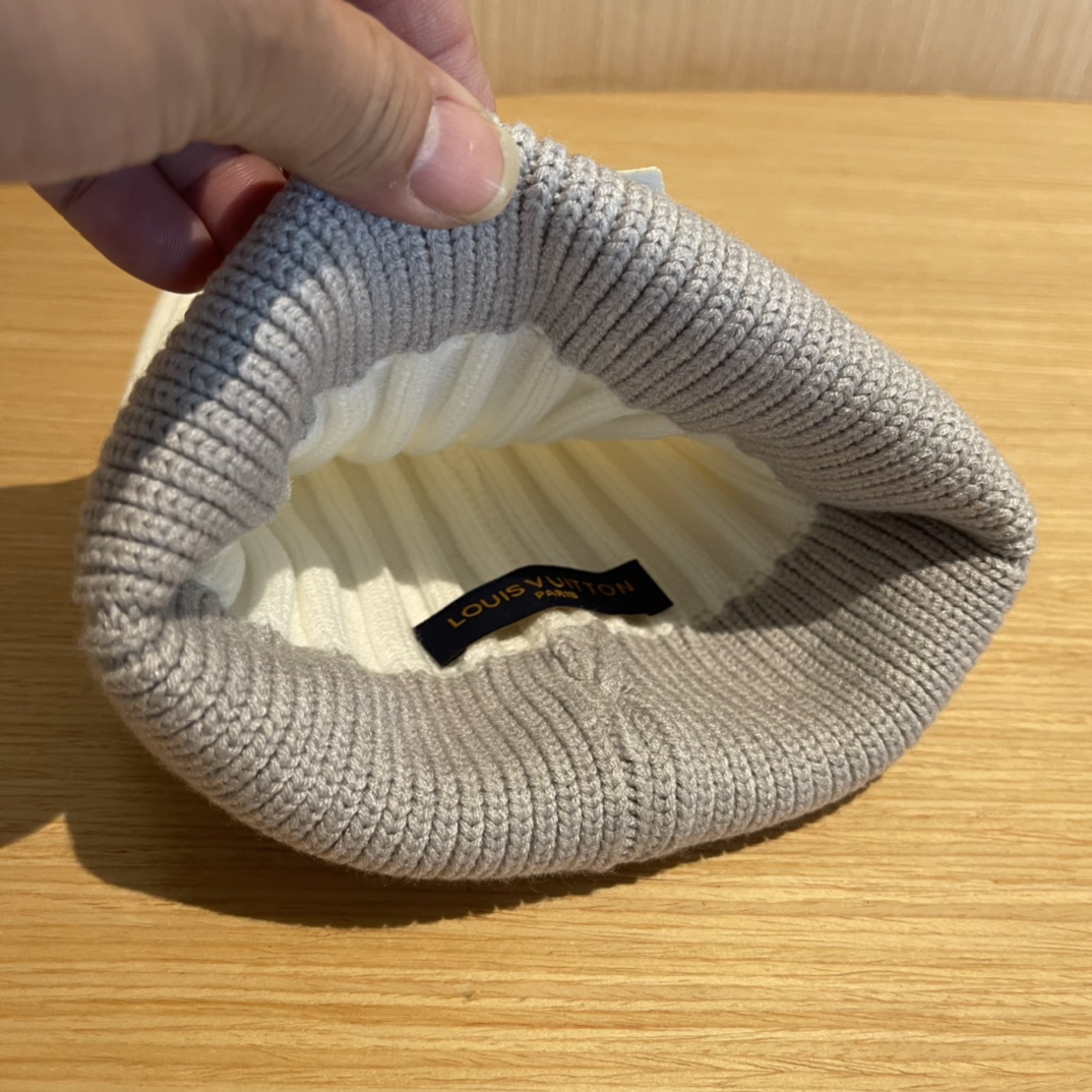 lv路易威登拼色毛线帽子女冬天时尚保暖潮流出街户外护耳针织帽