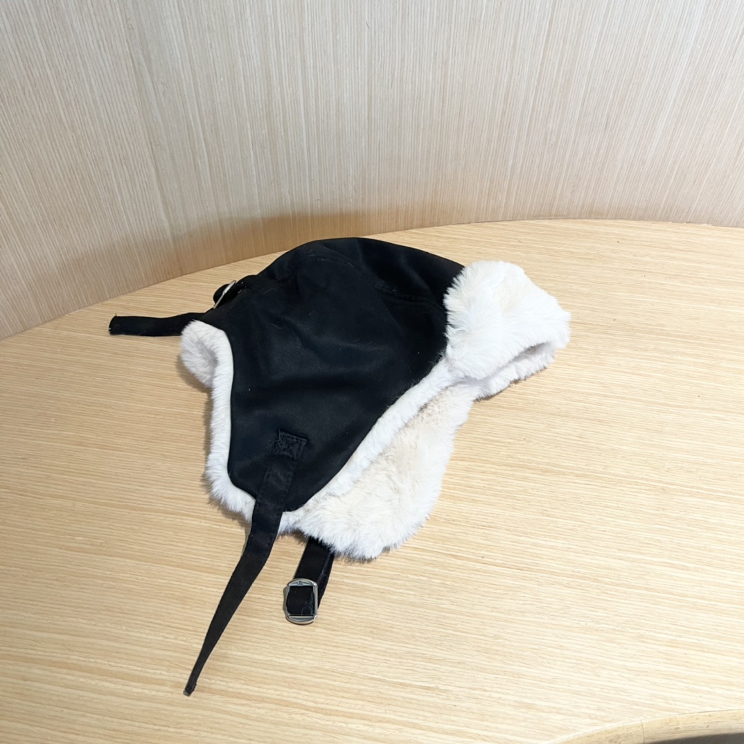 普拉达Prada冬季毛绒雷锋帽子女东北防寒保暖户外骑行防风护耳帽时尚休闲