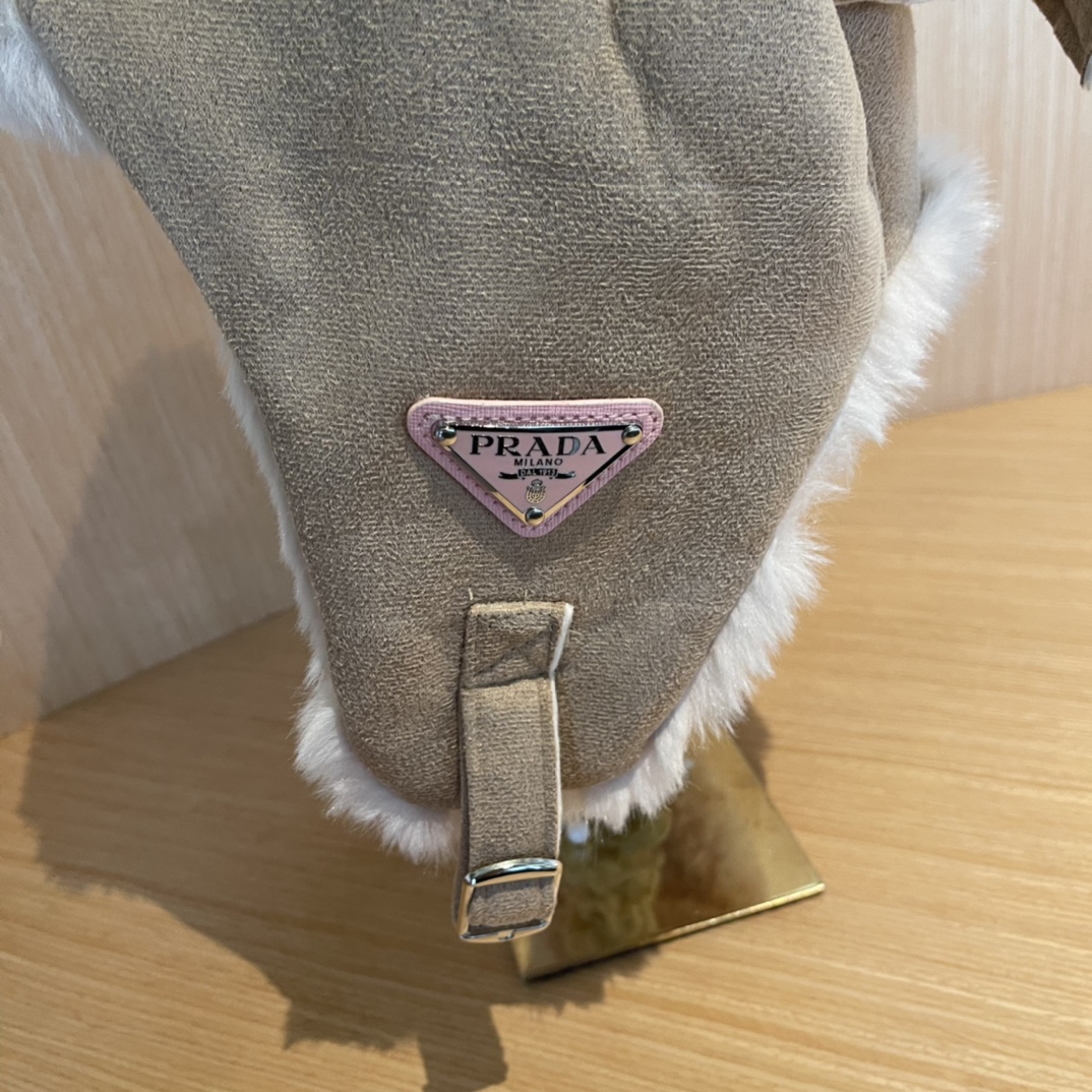 普拉达Prada冬季毛绒雷锋帽子女东北防寒保暖户外骑行防风护耳帽时尚休闲