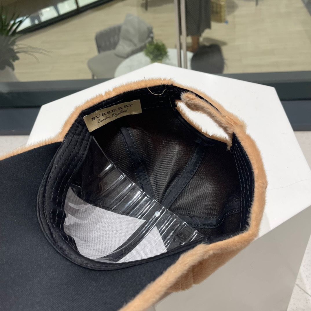 【Burberry巴宝莉】秋冬新款走量简约棒球帽，新款出货，大牌款超好搭配，赶紧入手！