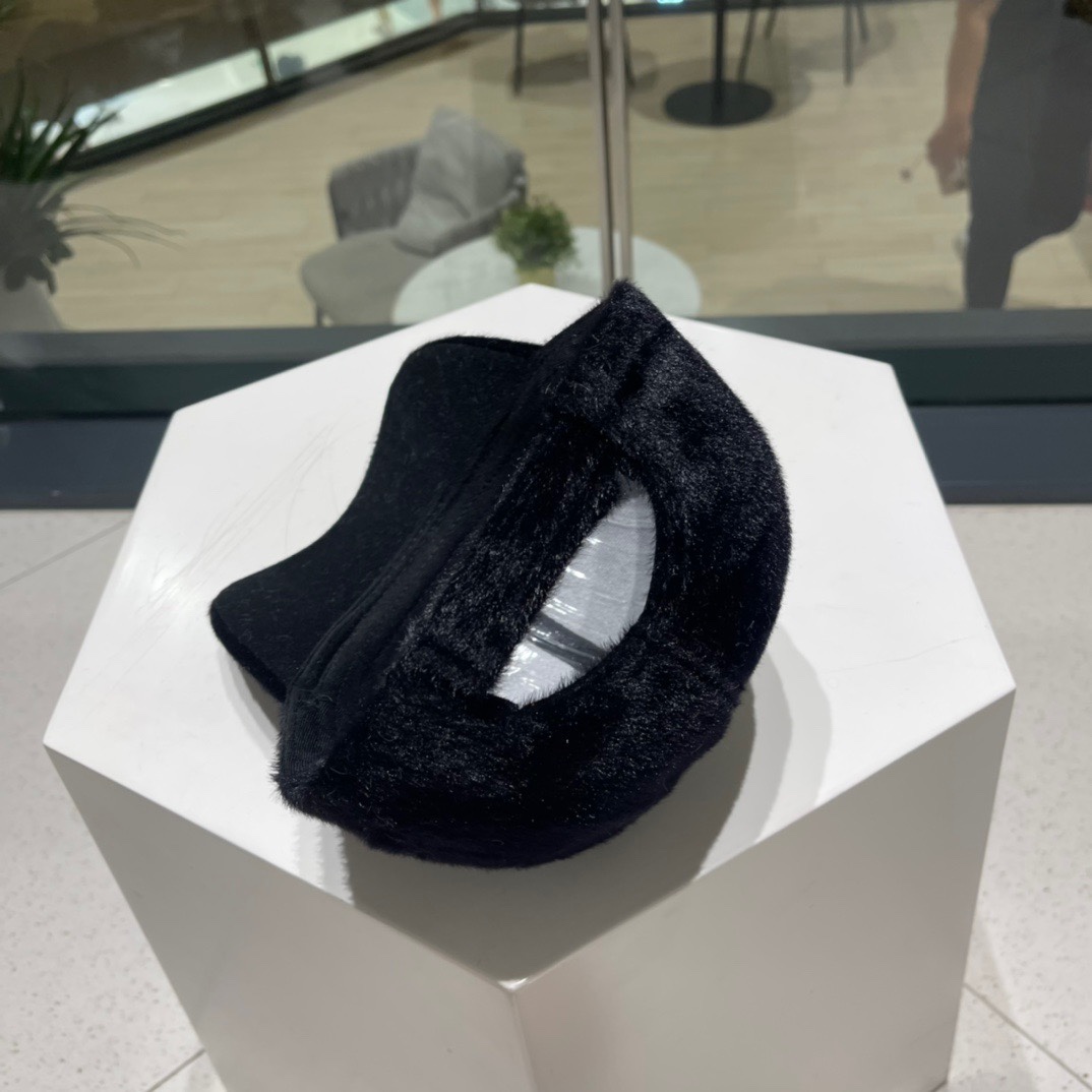 【Burberry巴宝莉】秋冬新款走量简约棒球帽，新款出货，大牌款超好搭配，赶紧入手！