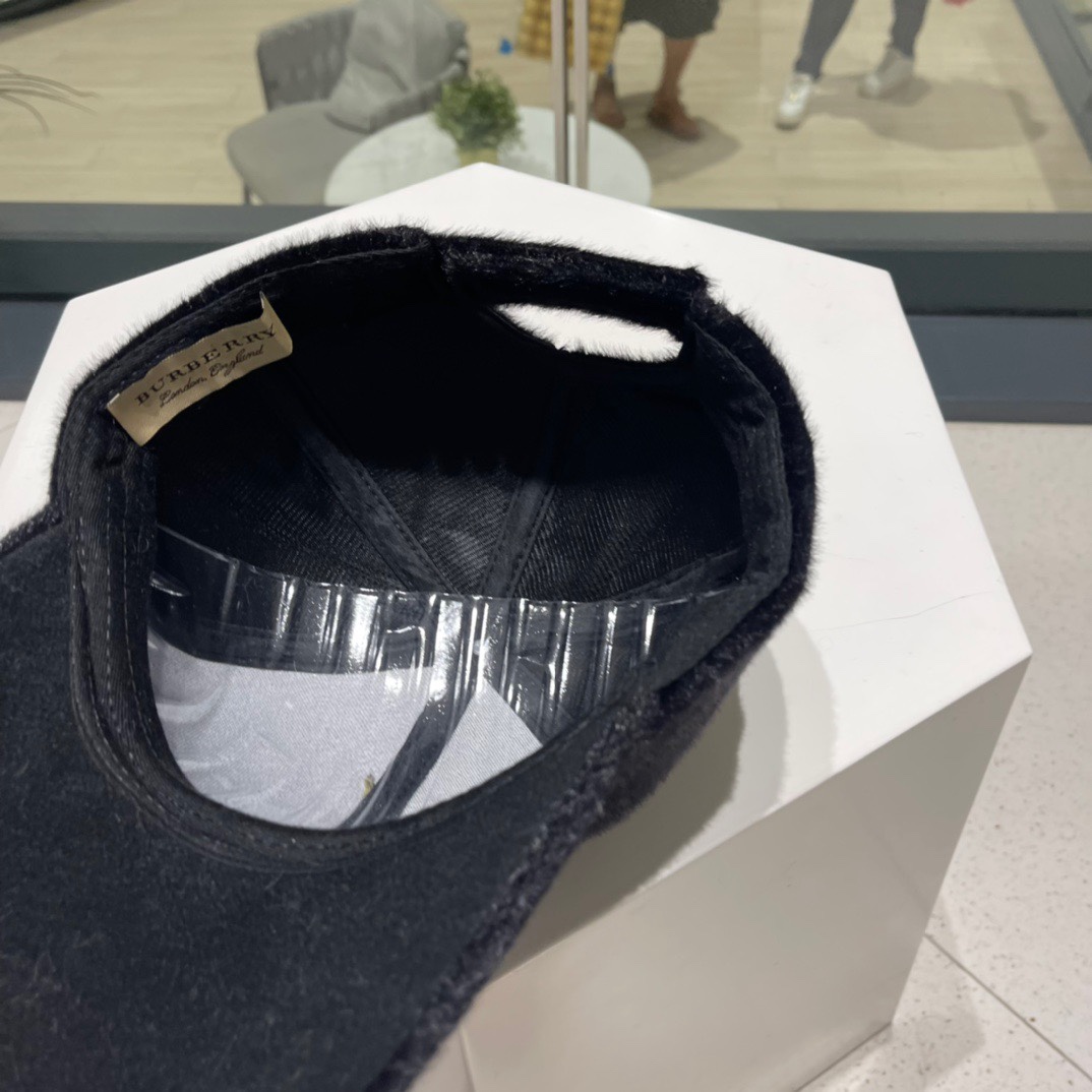 【Burberry巴宝莉】秋冬新款走量简约棒球帽，新款出货，大牌款超好搭配，赶紧入手！
