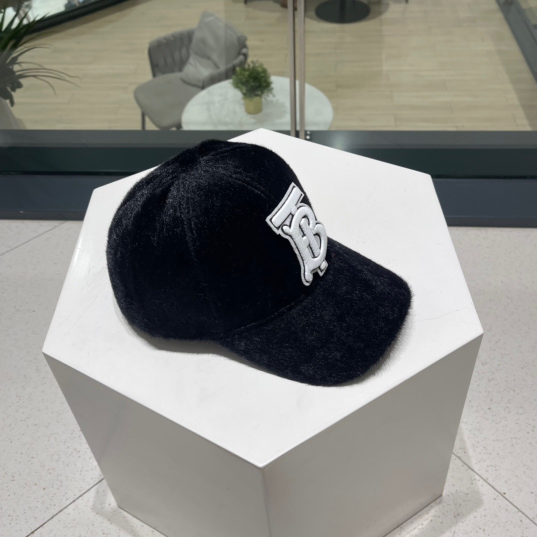 【Burberry巴宝莉】秋冬新款走量简约棒球帽，新款出货，大牌款超好搭配，赶紧入手！