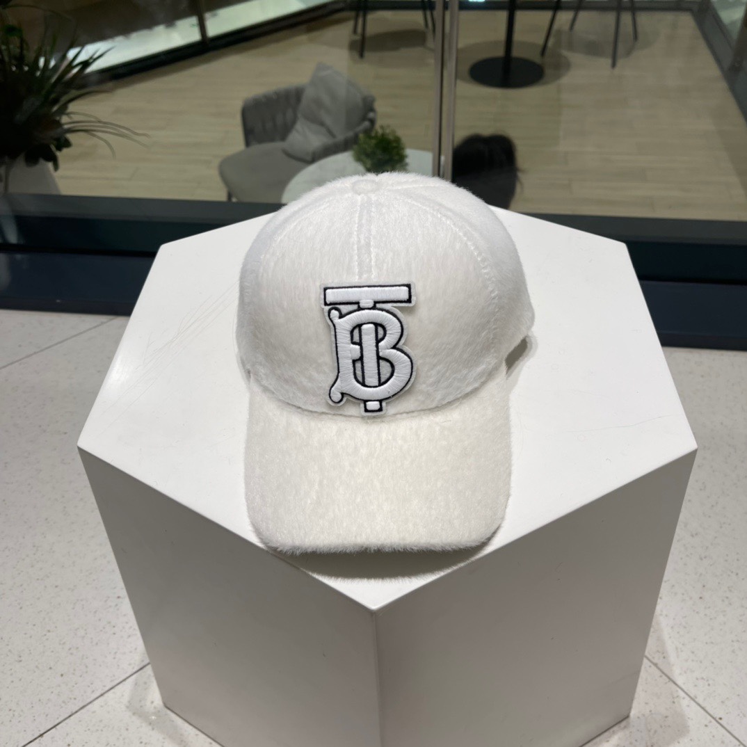 【Burberry巴宝莉】秋冬新款走量简约棒球帽，新款出货，大牌款超好搭配，赶紧入手！