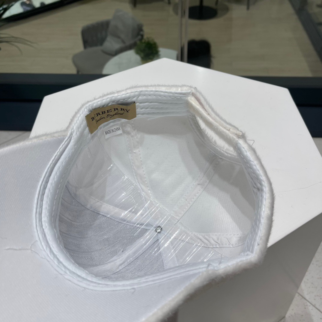 【Burberry巴宝莉】秋冬新款走量简约棒球帽，新款出货，大牌款超好搭配，赶紧入手！