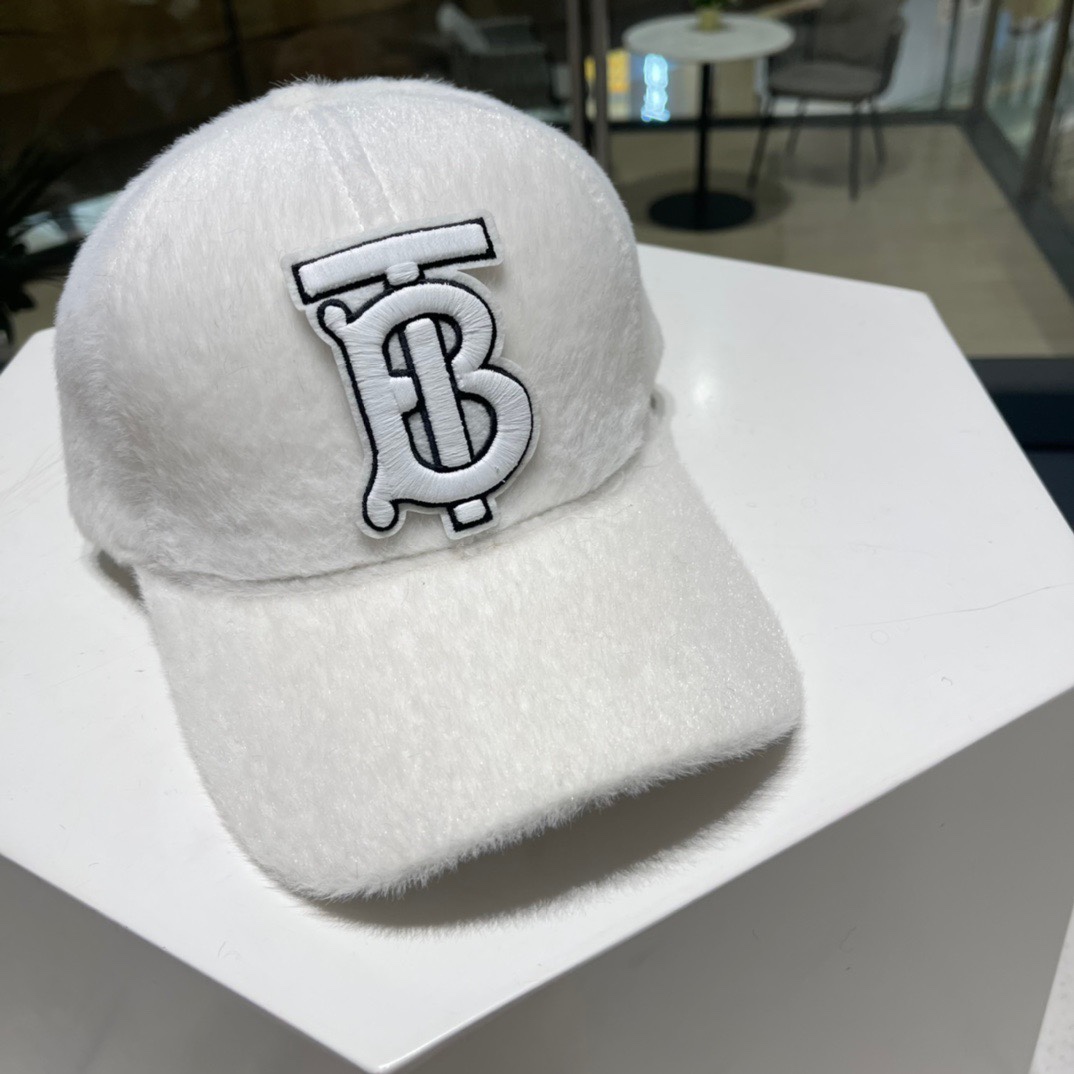 【Burberry巴宝莉】秋冬新款走量简约棒球帽，新款出货，大牌款超好搭配，赶紧入手！