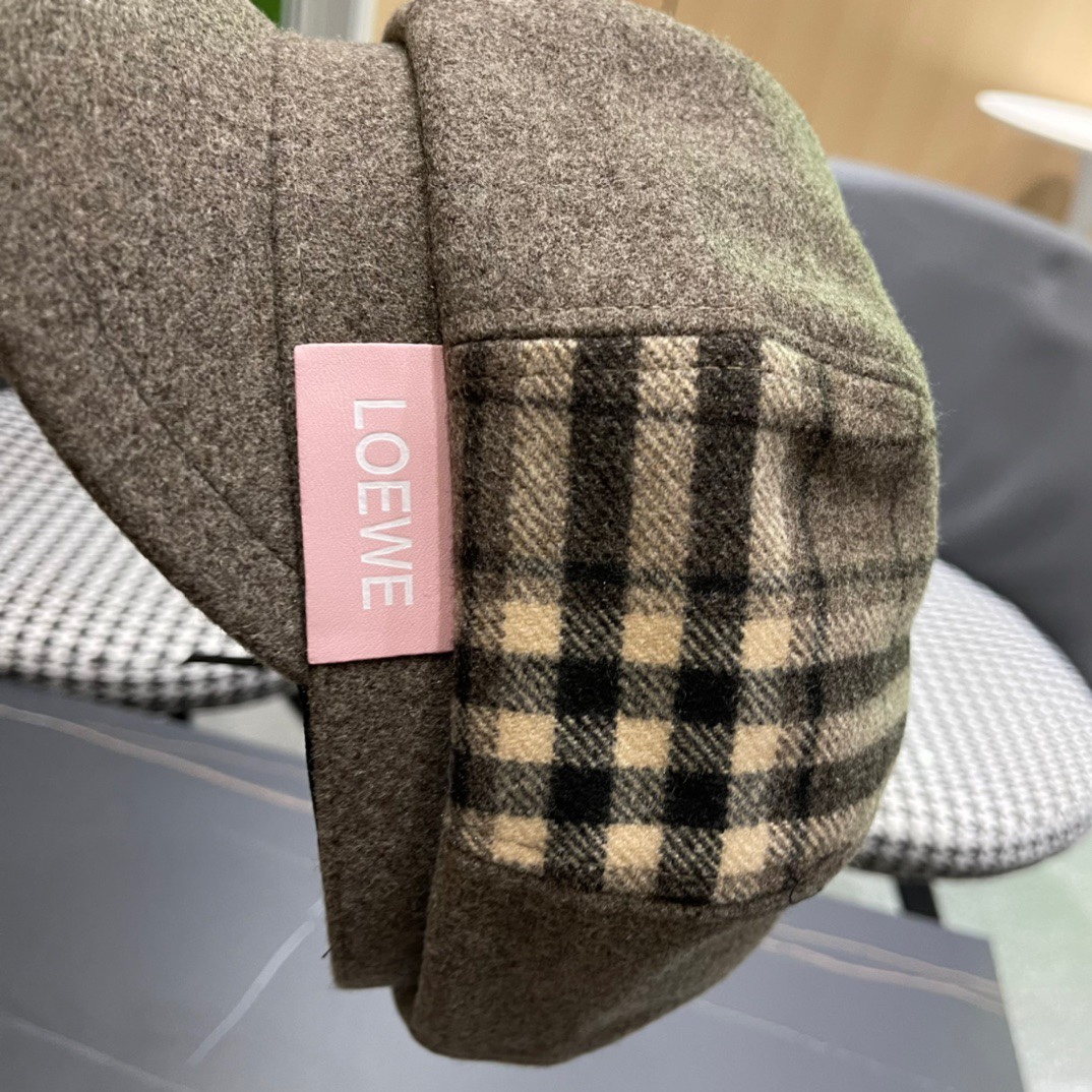  罗意威 loewe八角贝雷帽女新款秋冬韩系报童帽显脸小鸭舌画家帽子