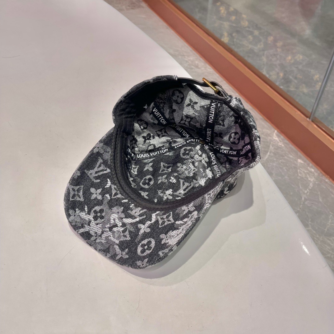  LouiVuittonLV👒专柜新款路易威登家牛仔棒球帽，简单大方 男女通用遮阳帽，