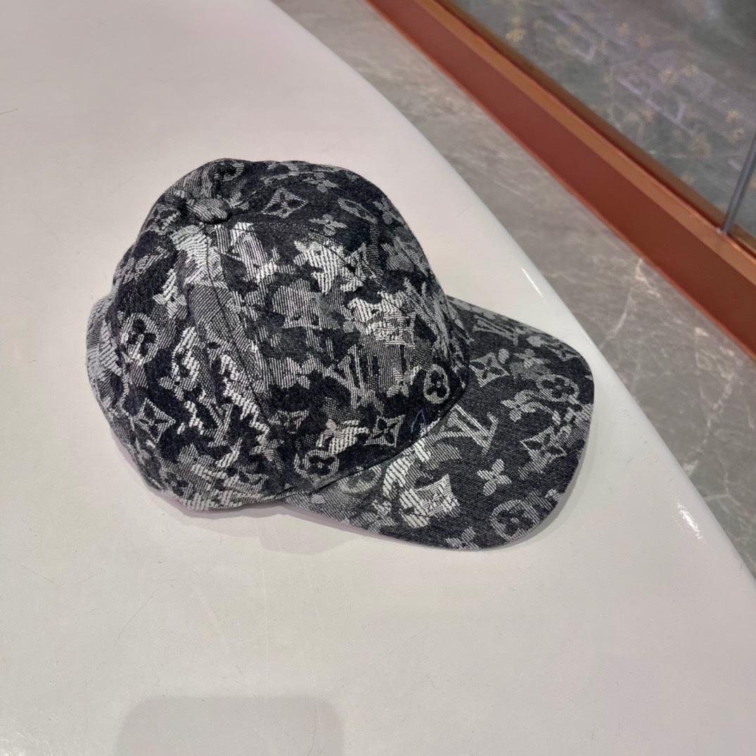  LouiVuittonLV👒专柜新款路易威登家牛仔棒球帽，简单大方 男女通用遮阳帽，