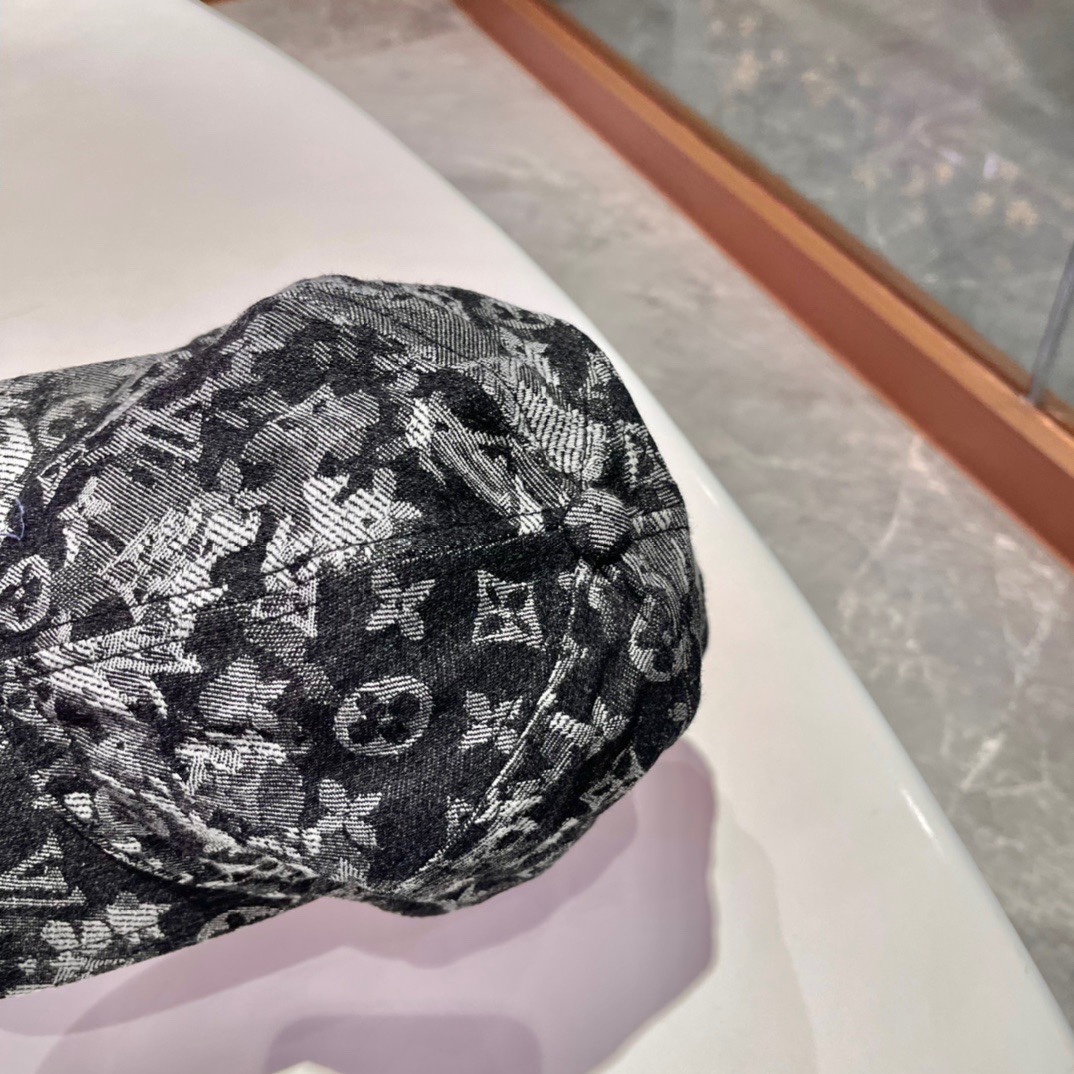  LouiVuittonLV👒专柜新款路易威登家牛仔棒球帽，简单大方 男女通用遮阳帽，