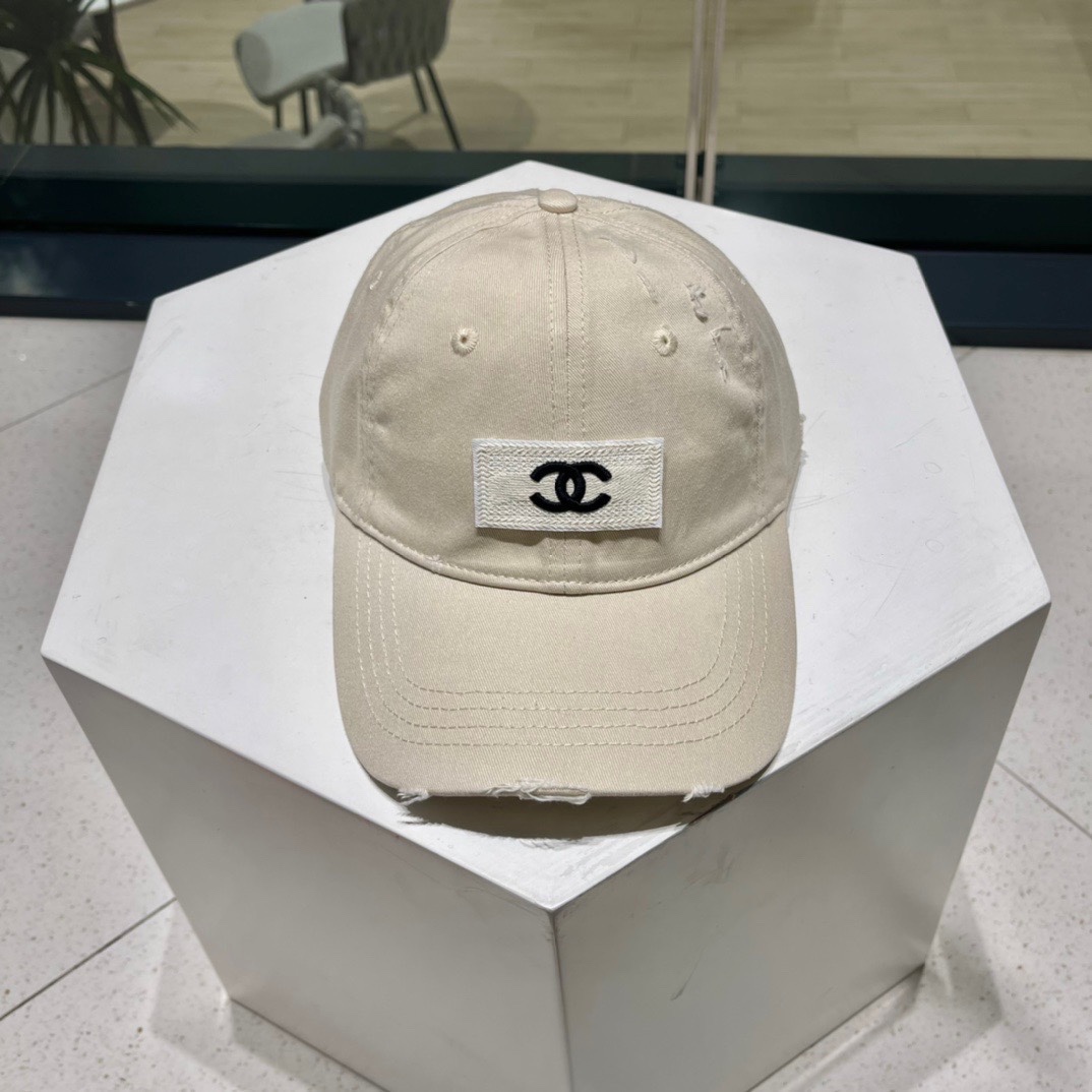 NO:217018,Chanel CHANEL new baseball cap, logo small fragrance classic simple, fashionable and casual design running new hat fisherman hat baseball cap knit hat, hat, chanel, chanel, espadrilles, hats19860909香奈儿CHANEL 新品棒球帽,logo小香经典简约,时尚休闲设计 跑量新品帽子渔夫帽棒球帽针织帽,帽子,chanel,chanel,espadrilles,hats,hat