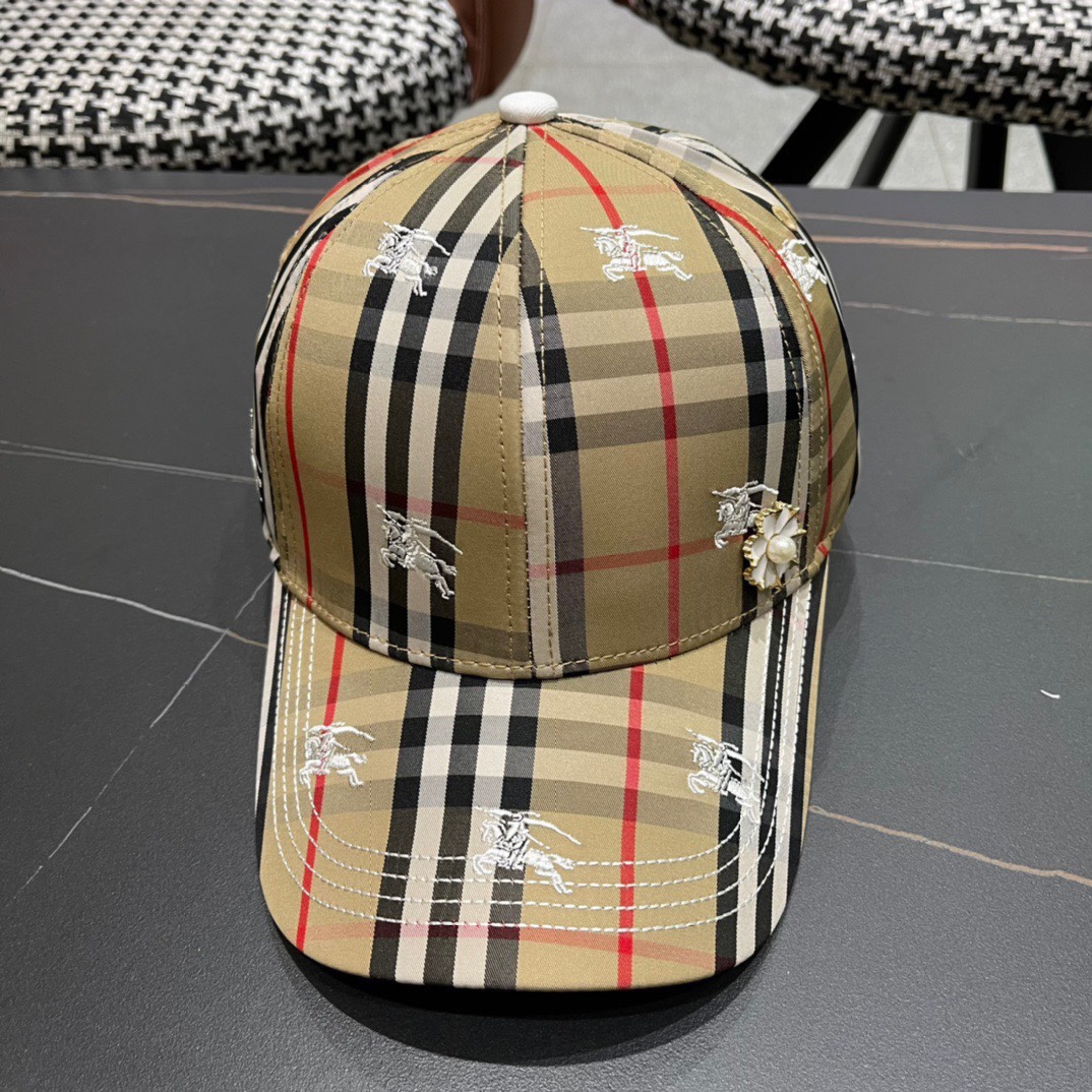 NO:216858,Burberry's new baseball cap, big brand synchronization, super easy to match, shipped!  Hat fisherman hat baseball hat knit hat, hat, burberry, espadrilles, hats19860909巴宝莉 新款棒球帽,大牌同步,超好搭配,出货！帽子渔夫帽棒球帽针织帽,帽子,burberry,espadrilles,hats,hat