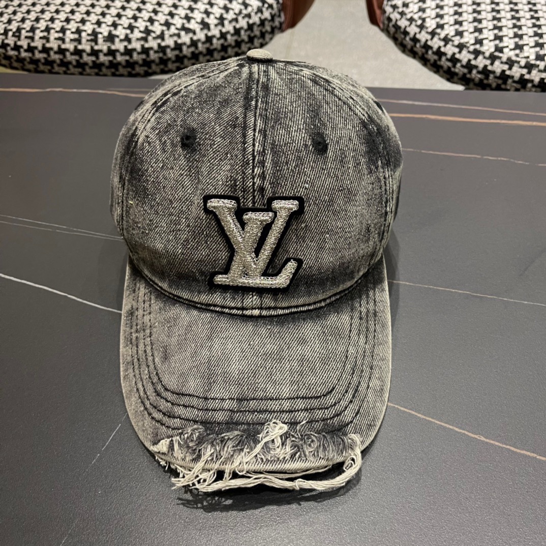 NO:216887,New shipping LV (Louis Vuitton) New denim baseball cap quality, base head circumference 56, patch adjustable. Hat fisherman hat baseball cap knit hat, hat, louis vuitton, louis vuitton, espadrilles, hats19860909新款出货LV(路易威登)新款牛仔棒球帽质量超赞,基础头围56,贴片可调节.帽子渔夫帽棒球帽针织帽,帽子,louis vuitton,louis vuitton,espadrilles,hats,hat