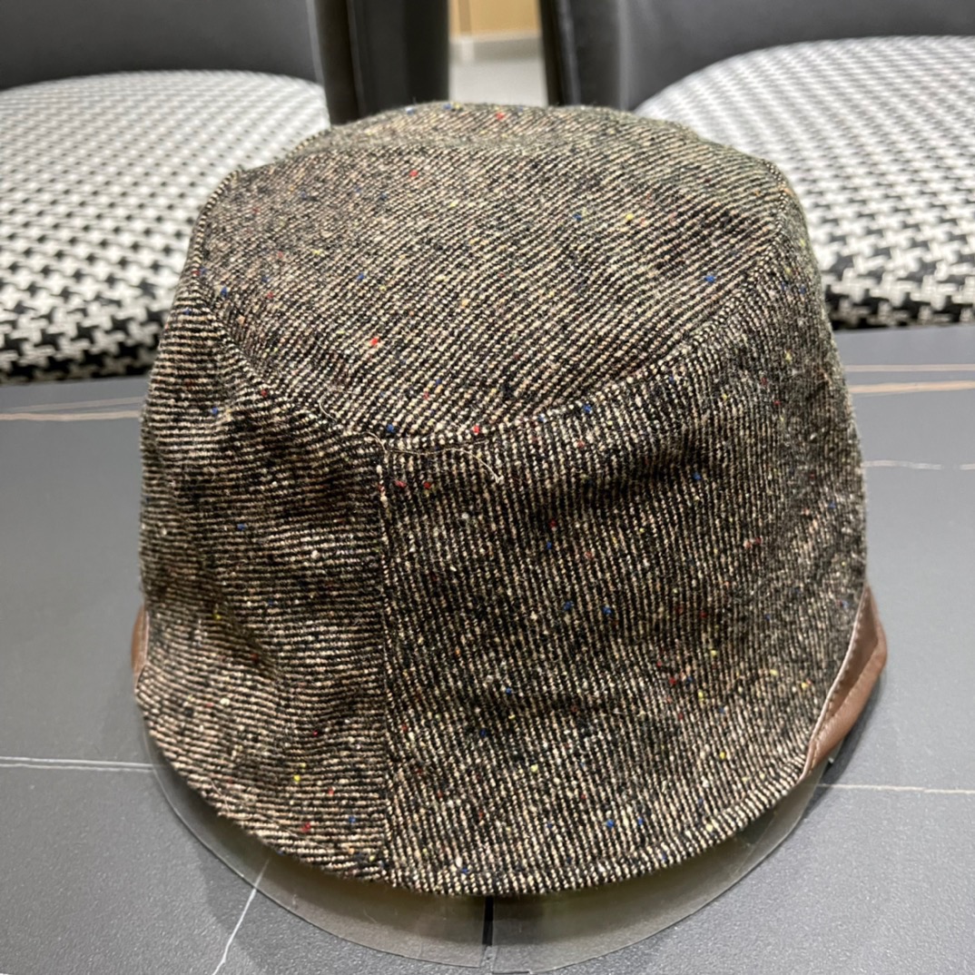  古奇秋新款渔夫帽， 工艺非常精美 高档大气上档次！低调奢华，方便携带！跑量