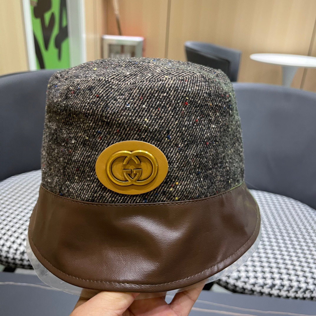  古奇秋新款渔夫帽， 工艺非常精美 高档大气上档次！低调奢华，方便携带！跑量