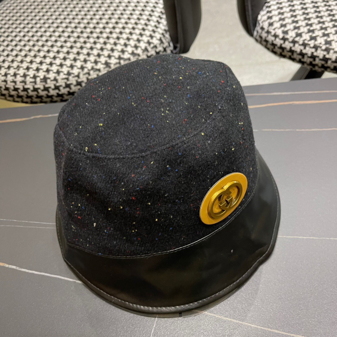  古奇秋新款渔夫帽， 工艺非常精美 高档大气上档次！低调奢华，方便携带！跑量