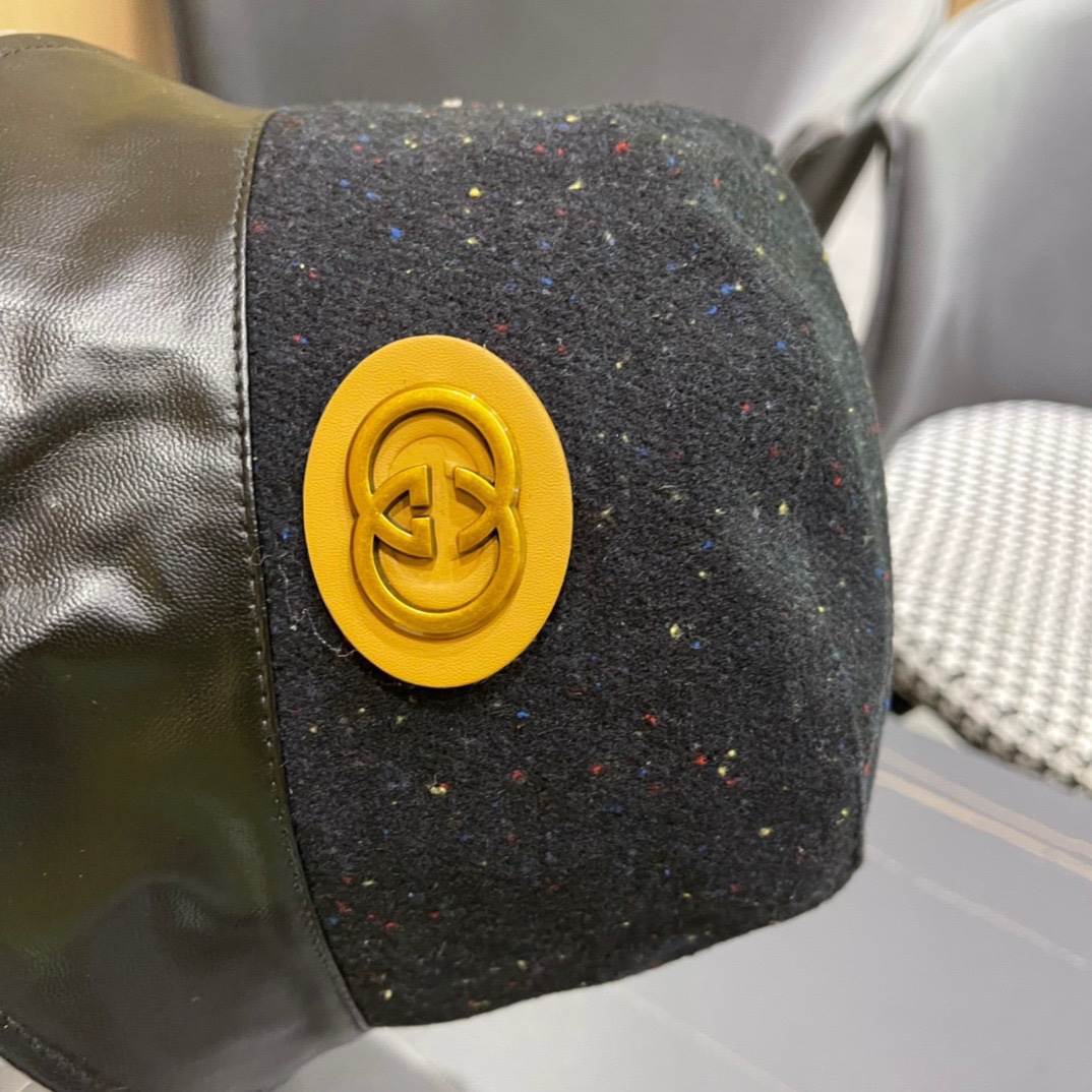  古奇秋新款渔夫帽， 工艺非常精美 高档大气上档次！低调奢华，方便携带！跑量