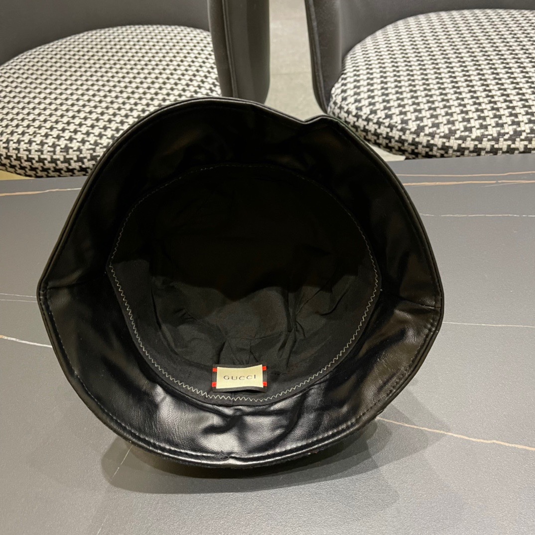  古奇秋新款渔夫帽， 工艺非常精美 高档大气上档次！低调奢华，方便携带！跑量