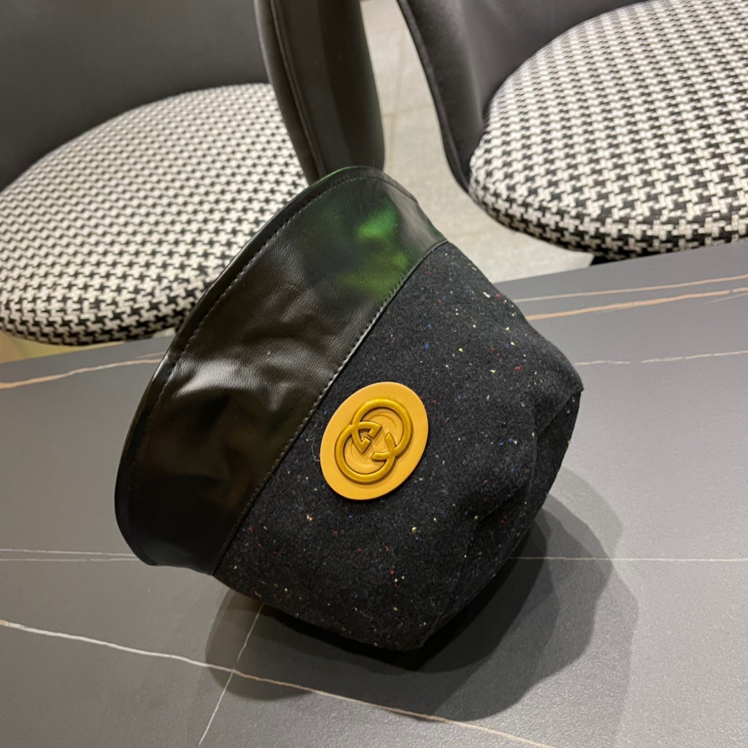  古奇秋新款渔夫帽， 工艺非常精美 高档大气上档次！低调奢华，方便携带！跑量