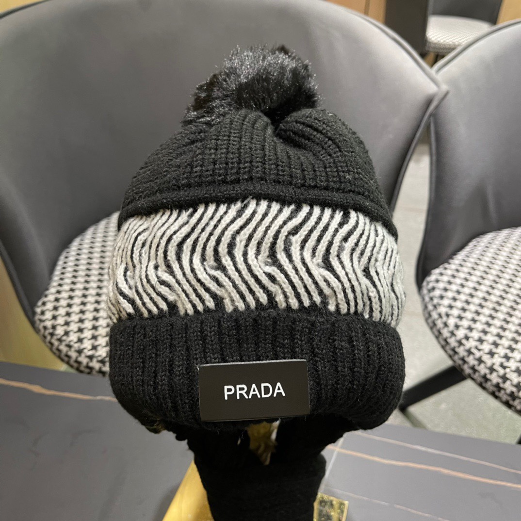 普拉达Prada 2024新款围巾一体毛绒渔夫帽女秋冬帽子冬款针织帽