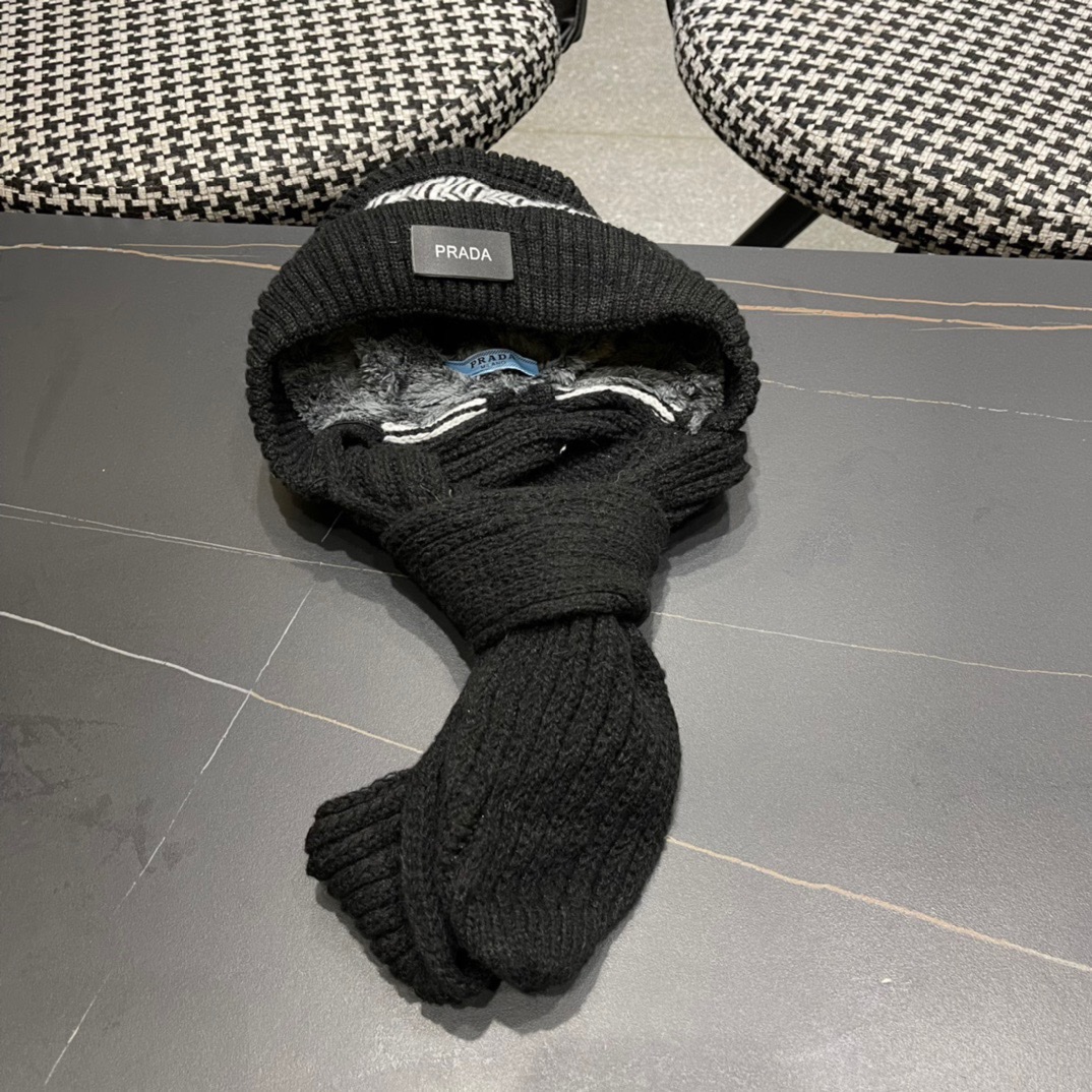 普拉达Prada 2024新款围巾一体毛绒渔夫帽女秋冬帽子冬款针织帽