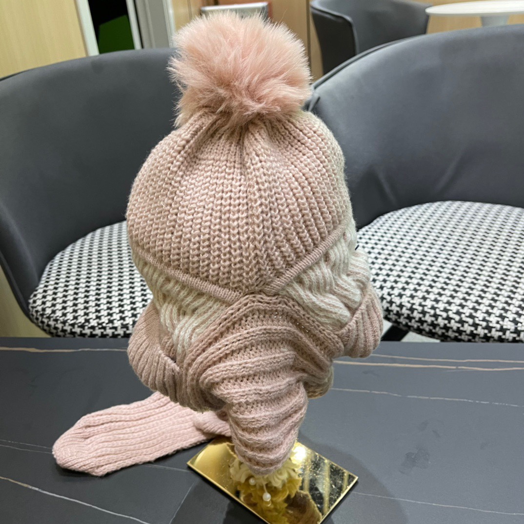 普拉达Prada 2024新款围巾一体毛绒渔夫帽女秋冬帽子冬款针织帽