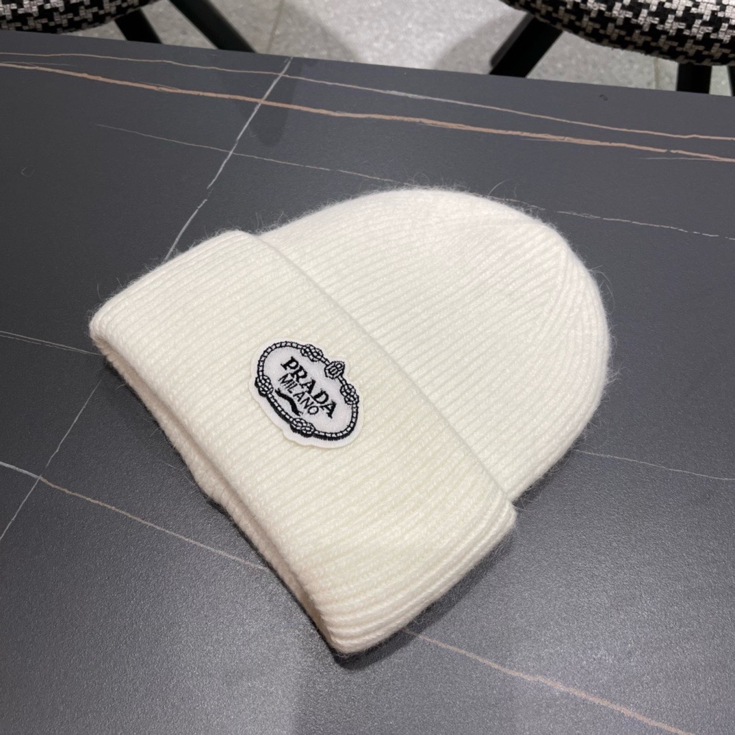 【PRADA普拉达】秋冬新款针织毛线帽，大牌系列，轻奢感满满.冬天出街必备