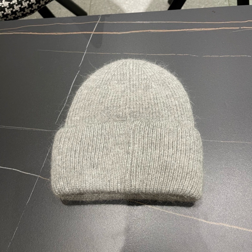 【PRADA普拉达】秋冬新款针织毛线帽，大牌系列，轻奢感满满.冬天出街必备