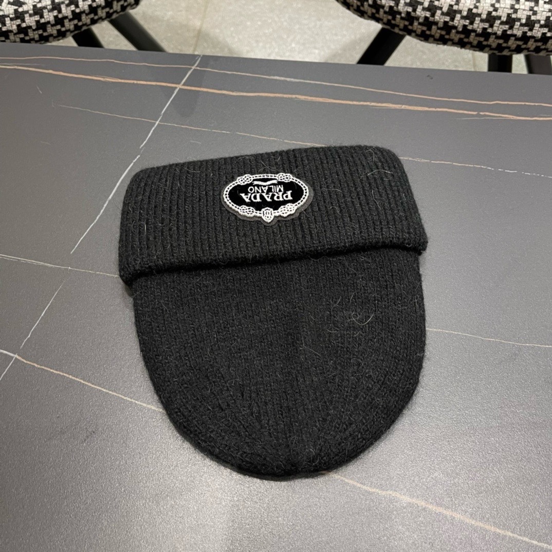 【PRADA普拉达】秋冬新款针织毛线帽，大牌系列，轻奢感满满.冬天出街必备