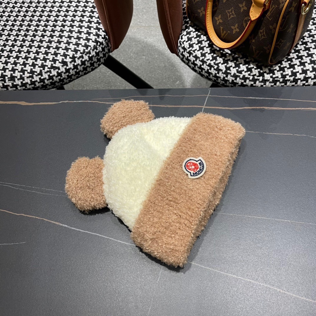 NO:217270,Moncler wool hat women's new autumn and winter knitted cute little bear rabbit plush versatile warm pile cold hat fisherman hat baseball hat knit hat, hat, christian louboutin, Moncler, espadrilles, hats19860909蒙口Moncler毛线帽子女款新款秋冬季针织可爱小熊兔毛绒百搭保暖堆堆冷帽帽子渔夫帽棒球帽针织帽,帽子,christian louboutin,Moncler,espadrilles,hats,hat