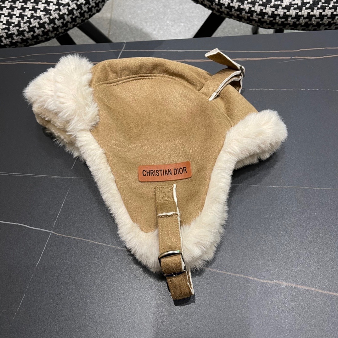 DIOR迪奥 加绒雷锋帽子女防风防寒百搭加厚骑行护耳帽飞行帽子