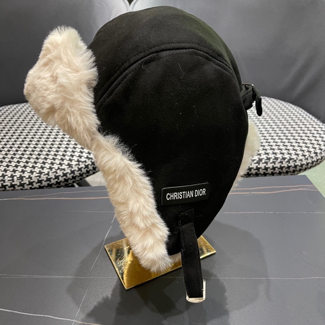 DIOR迪奥 加绒雷锋帽子女防风防寒百搭加厚骑行护耳帽飞行帽子