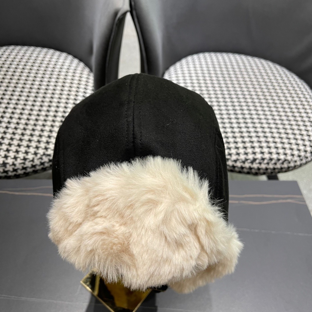 DIOR迪奥 加绒雷锋帽子女防风防寒百搭加厚骑行护耳帽飞行帽子