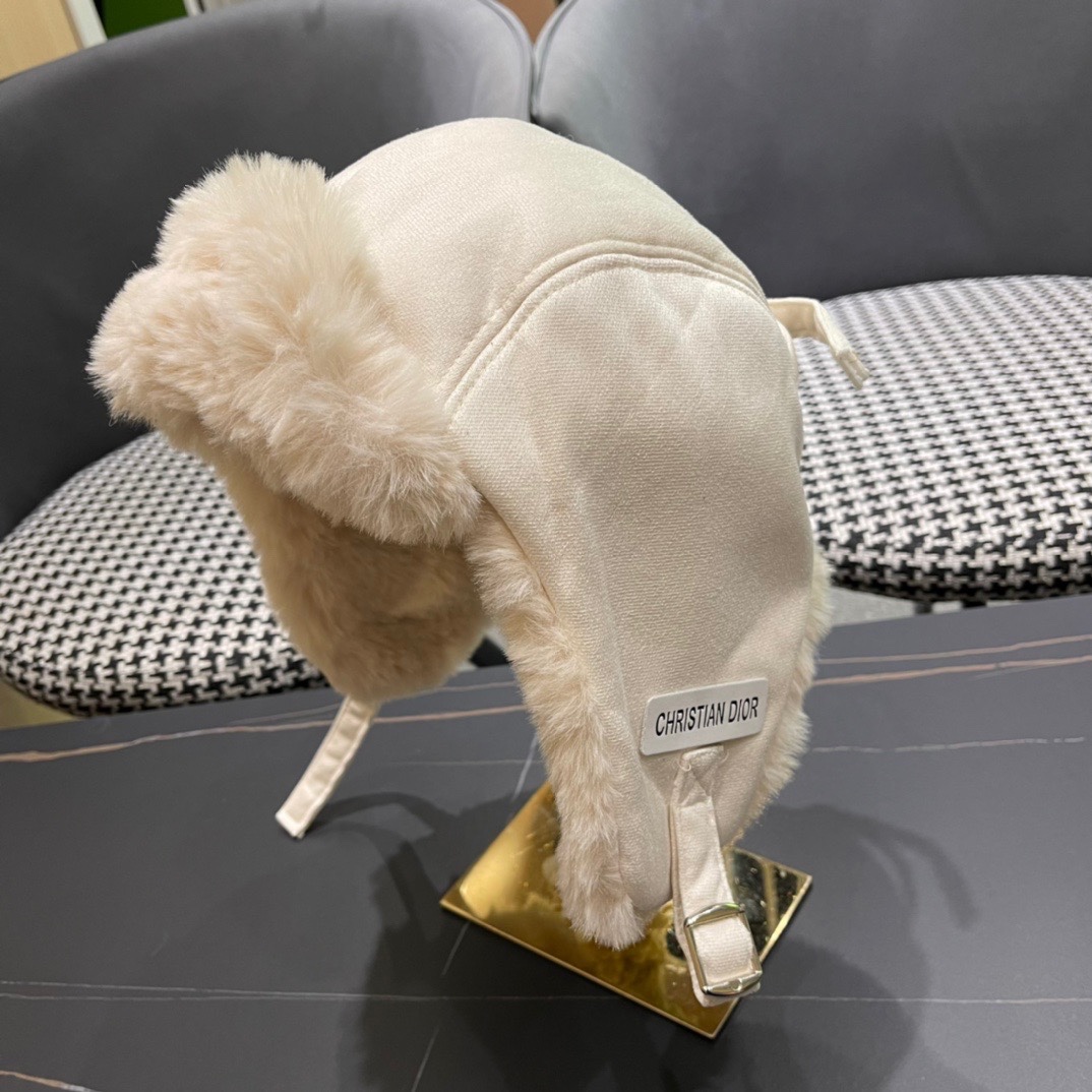 DIOR迪奥 加绒雷锋帽子女防风防寒百搭加厚骑行护耳帽飞行帽子