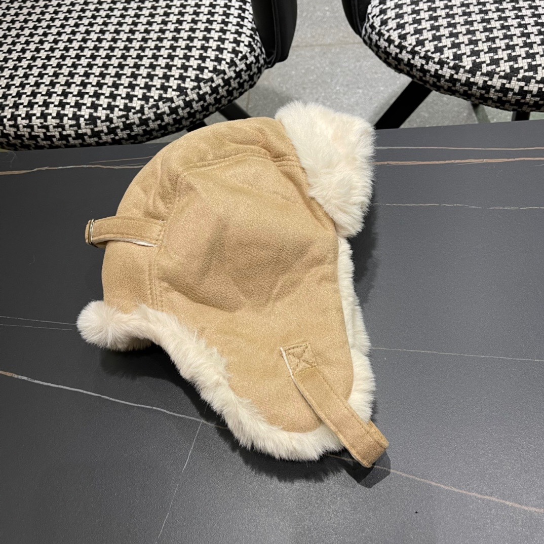 DIOR迪奥 加绒雷锋帽子女防风防寒百搭加厚骑行护耳帽飞行帽子