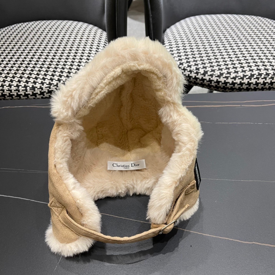 DIOR迪奥 加绒雷锋帽子女防风防寒百搭加厚骑行护耳帽飞行帽子