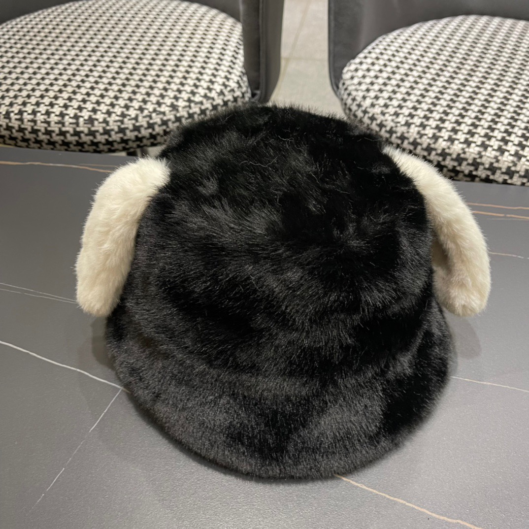 DIOR迪奥 2024冬款可爱小狗大耳朵加绒加厚针织毛线帽保暖雷锋帽