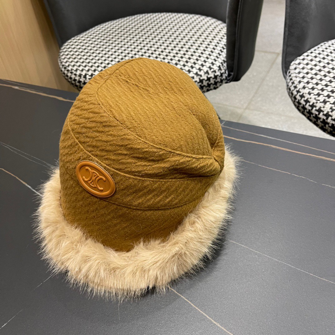 CELINE赛琳 2024秋冬新款上架保暖不规则的渔夫帽🧢日韩风格，随便搭配都超好看！出门旅游，绝对要入