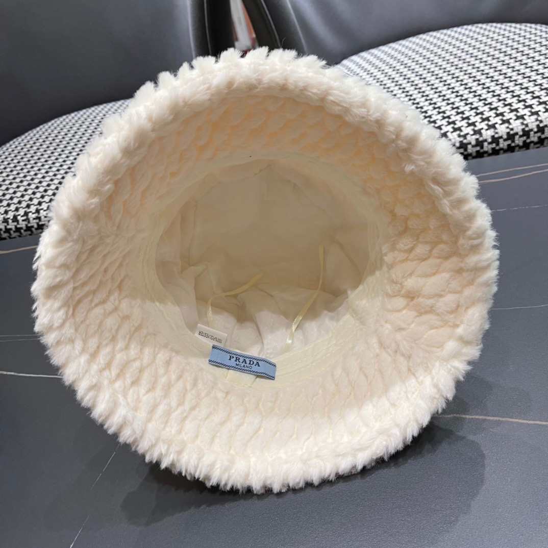 PRADA普拉达 2024秋冬新款羊毛渔夫帽出游逛街休闲百搭盆帽宽檐显脸小可折叠潮